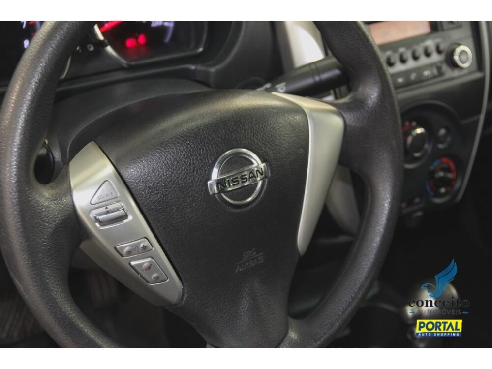Nissan Versa