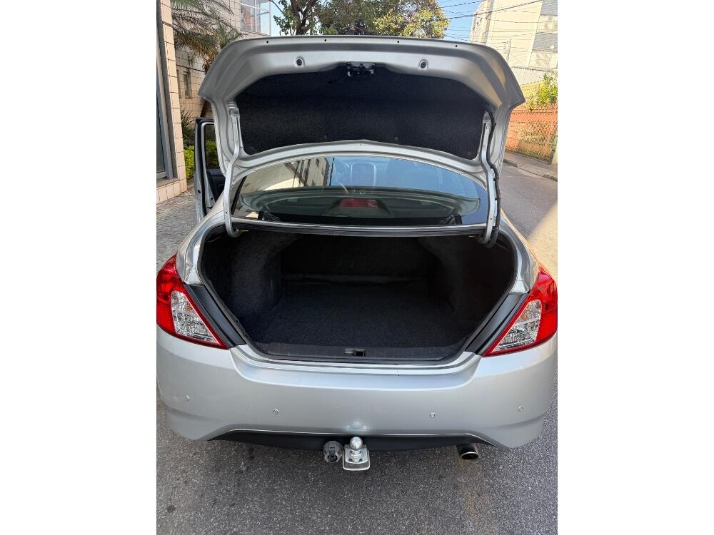 Nissan Versa