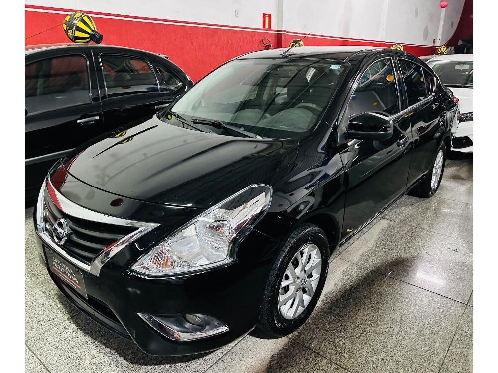 Nissan Versa