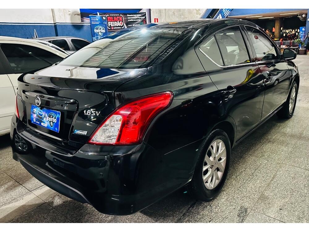 Nissan Versa