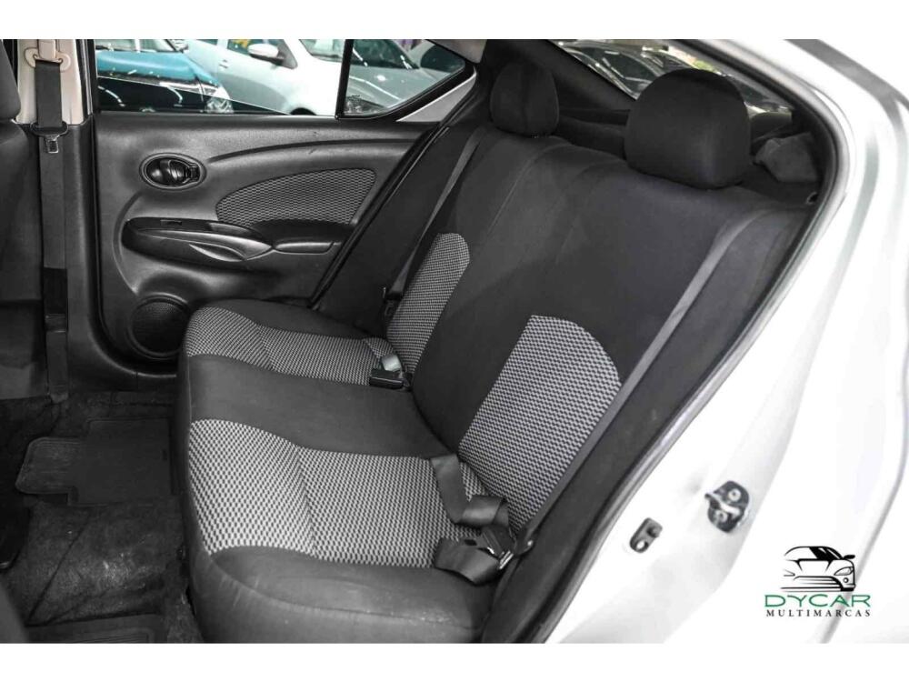 Nissan Versa