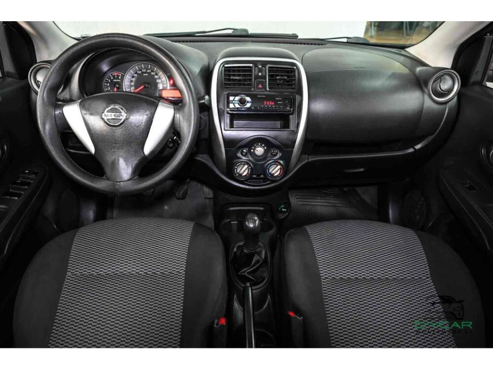 Nissan Versa