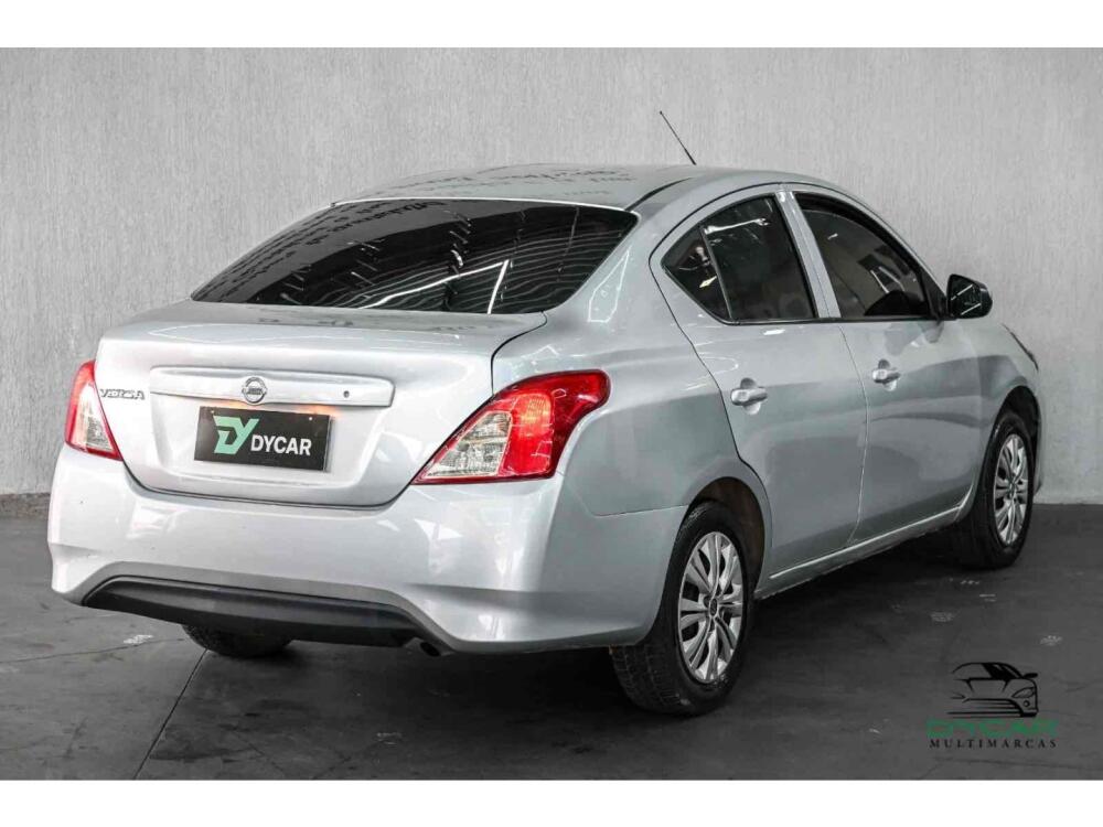 Nissan Versa
