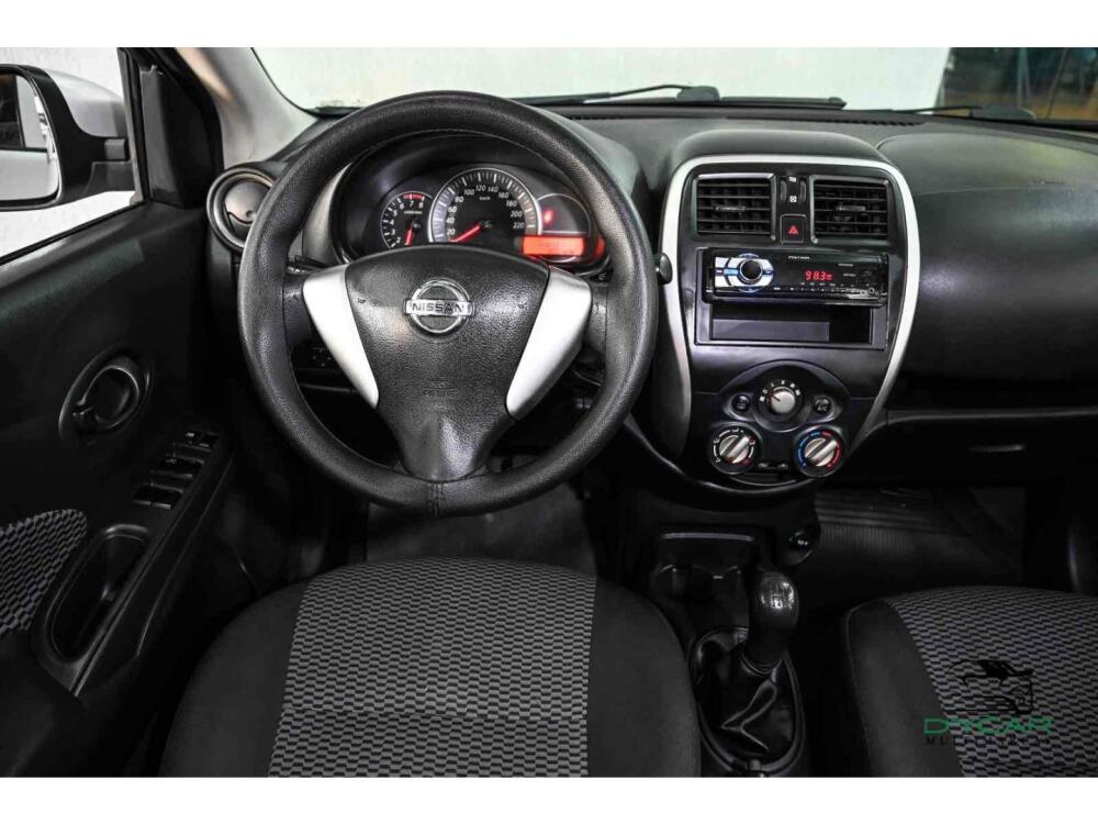 Nissan Versa