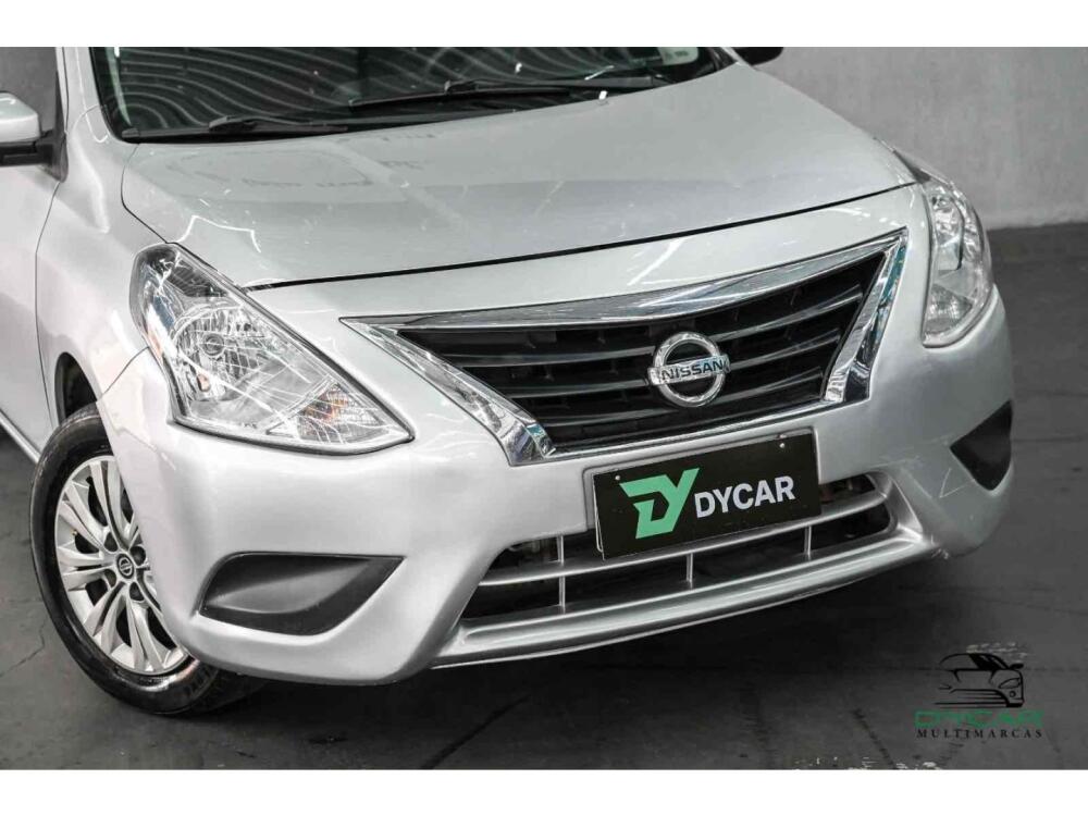 Nissan Versa