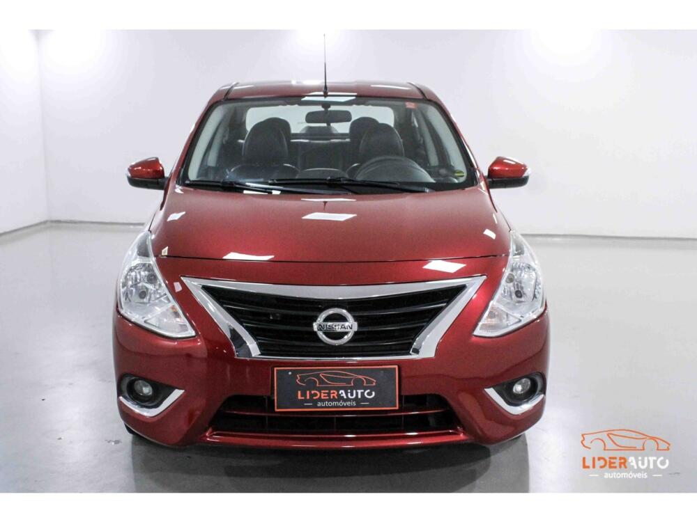 Nissan Versa