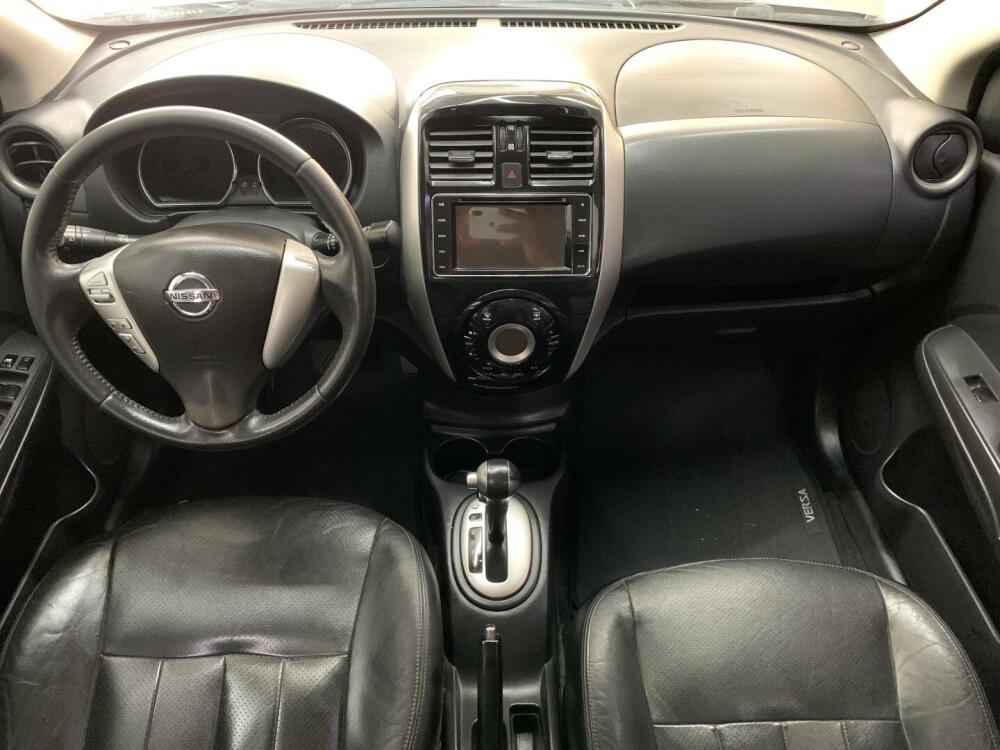 Nissan Versa