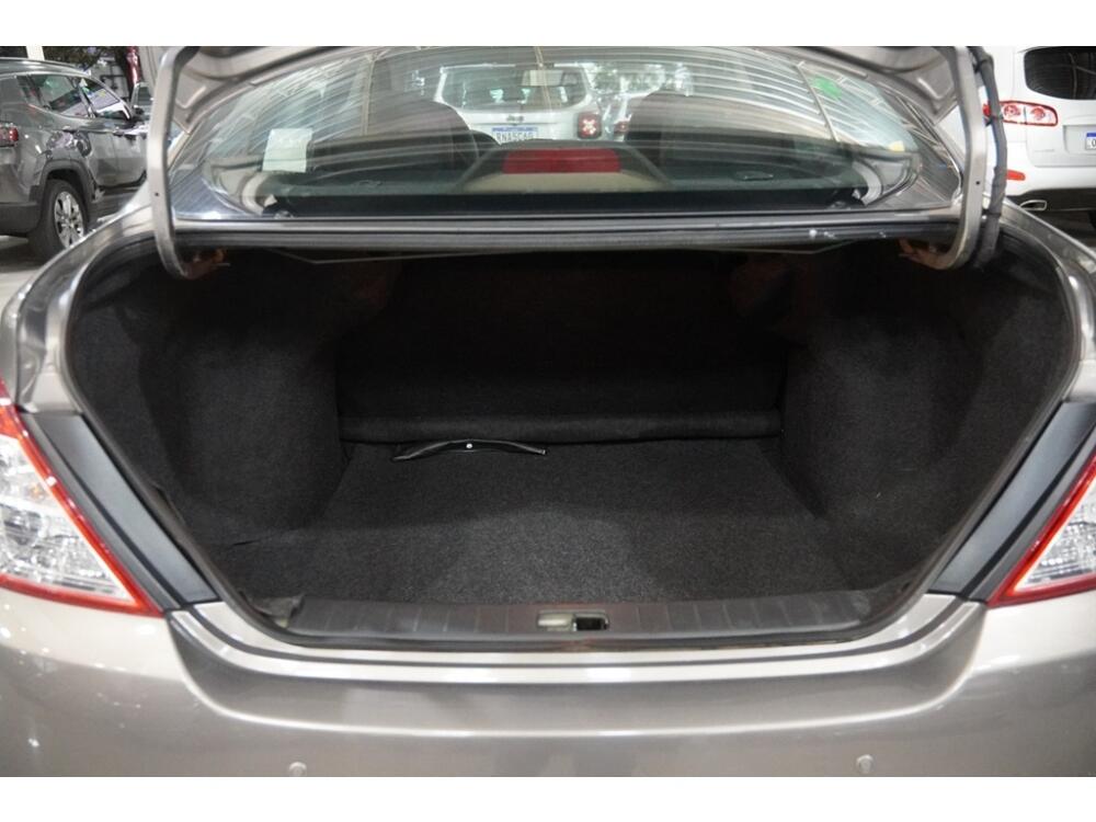 Nissan Versa