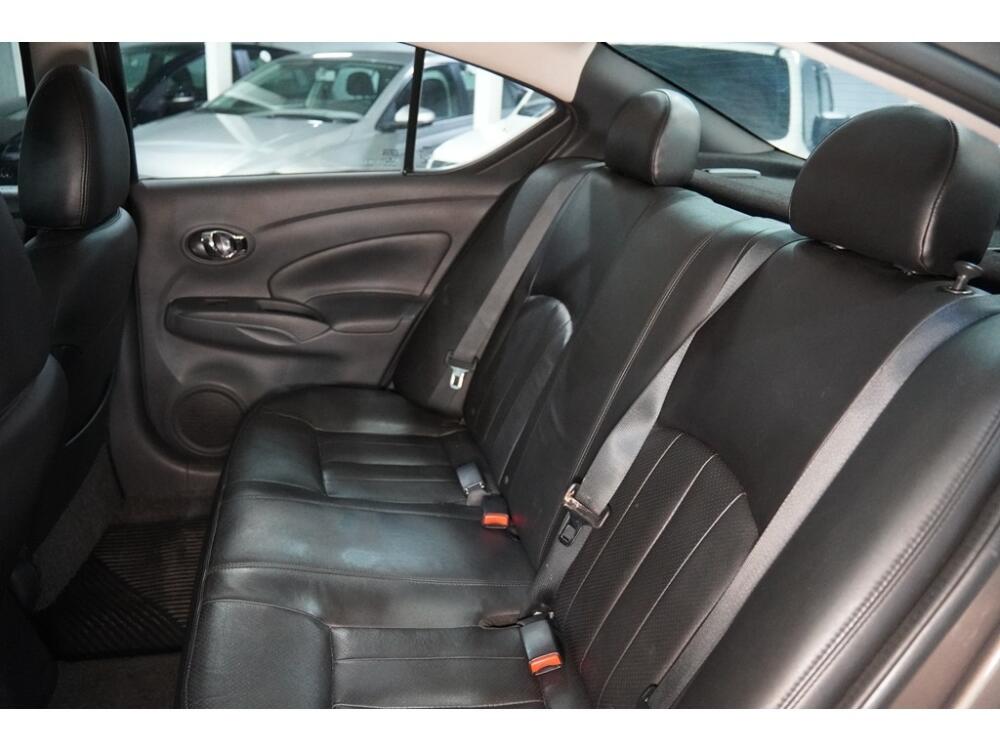 Nissan Versa