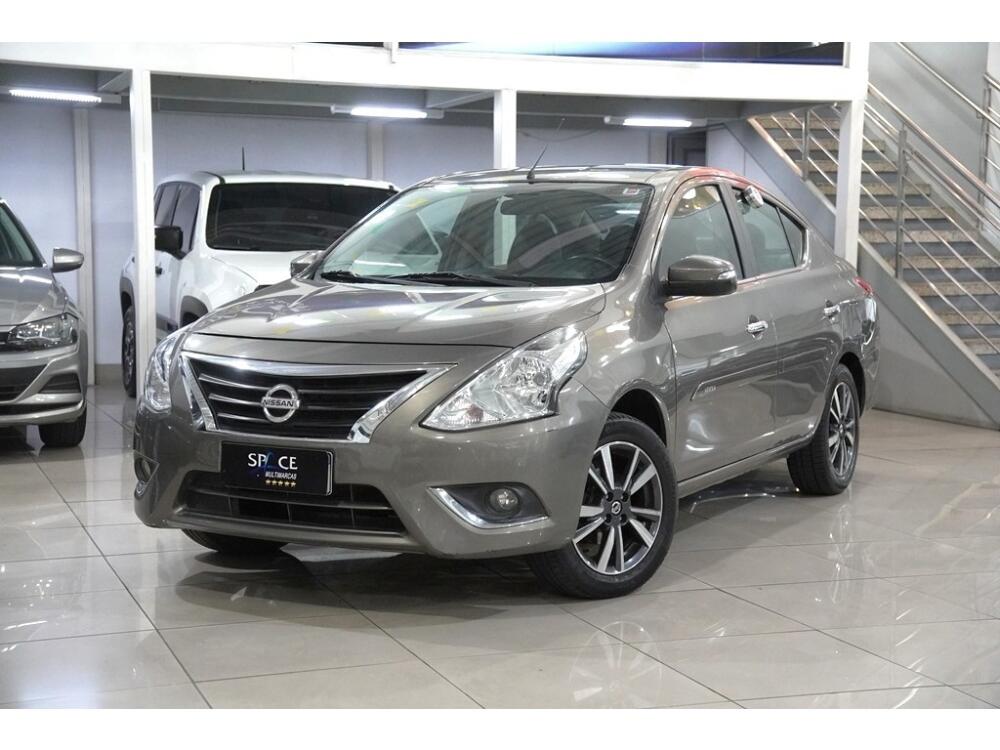 Nissan Versa