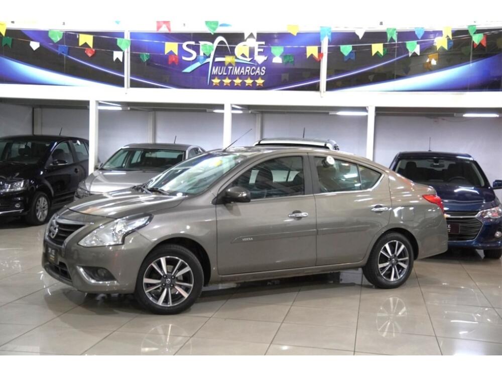 Nissan Versa