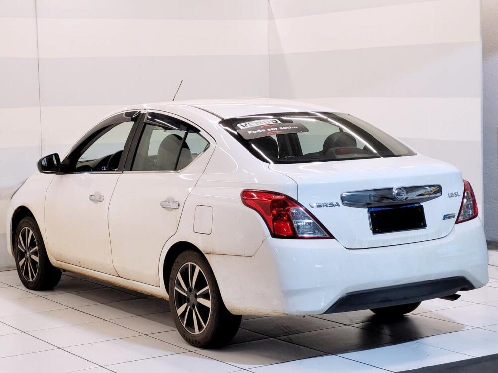 Nissan Versa
