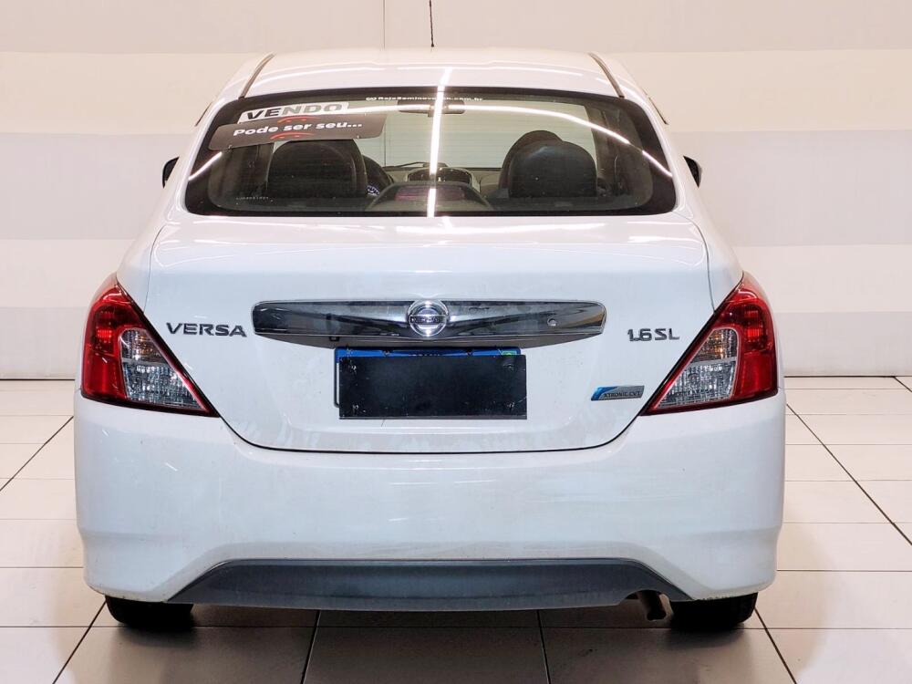 Nissan Versa
