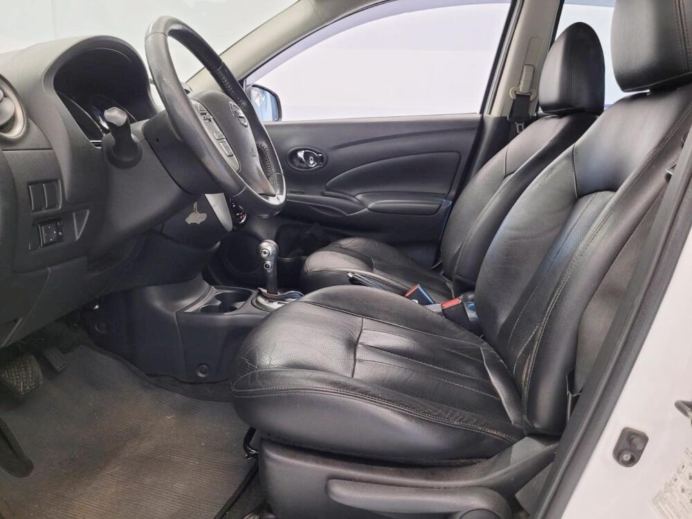 Nissan Versa