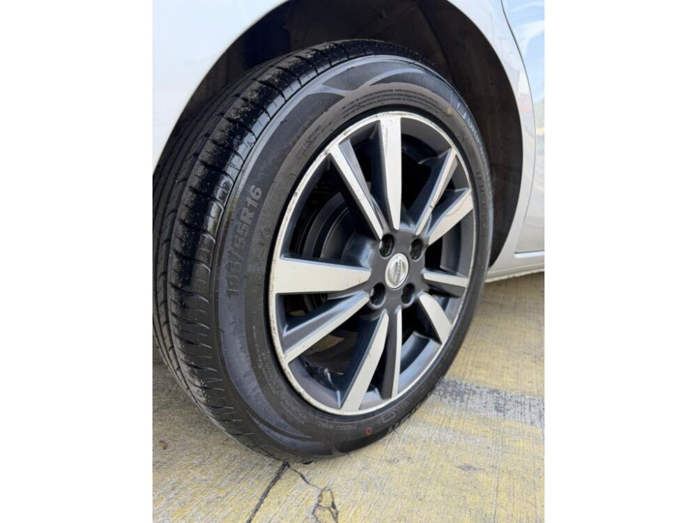 Nissan Versa