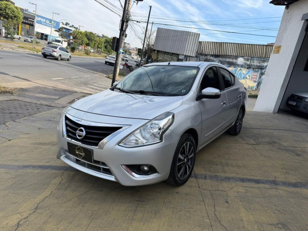 Nissan Versa