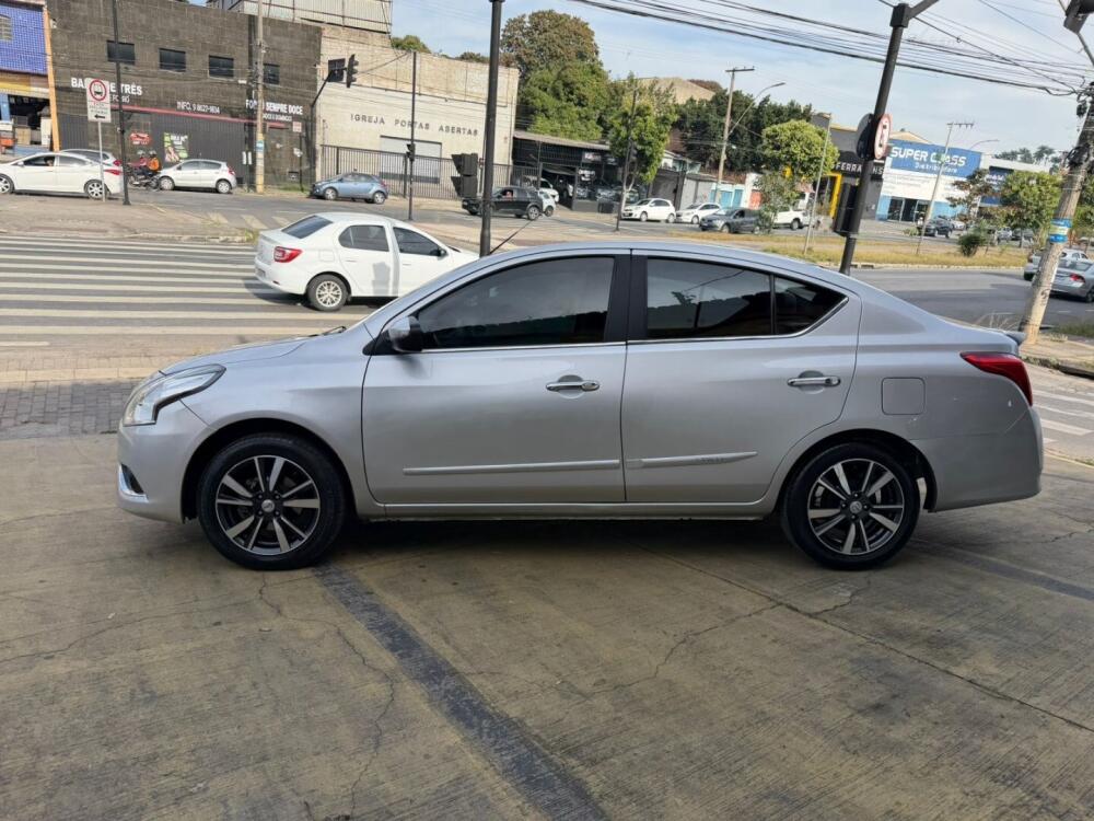 Nissan Versa