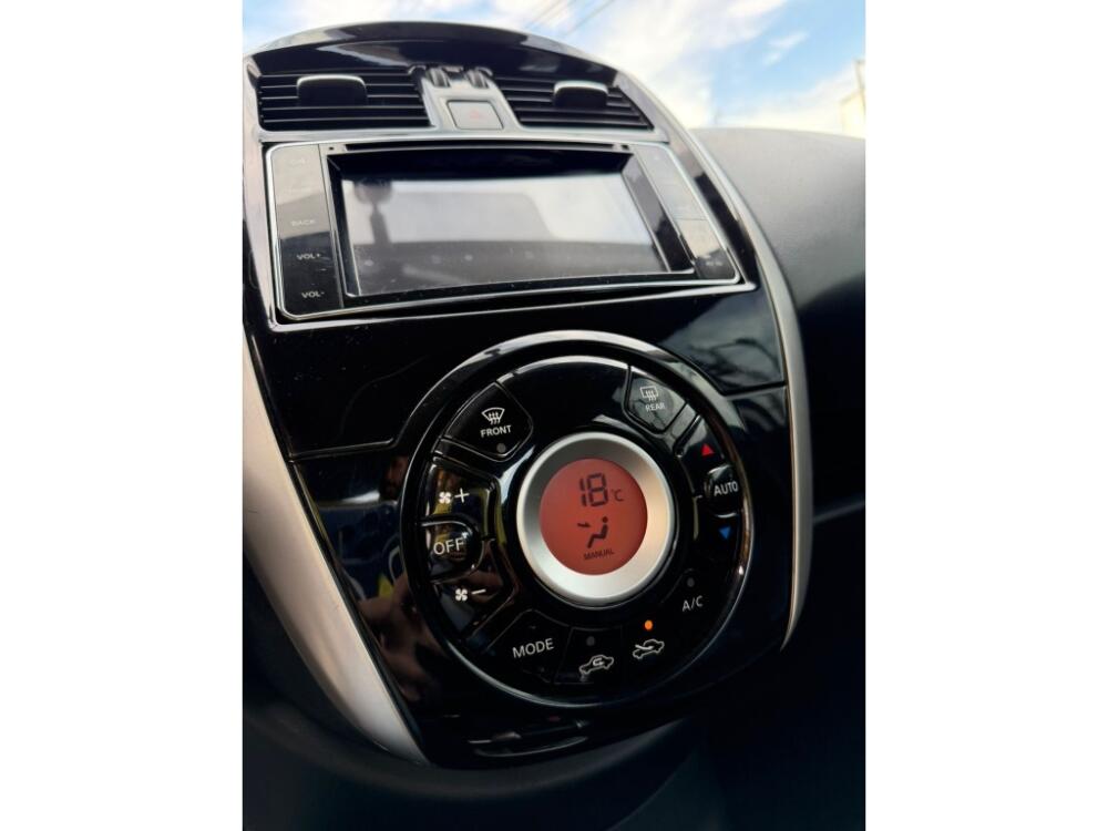 Nissan Versa