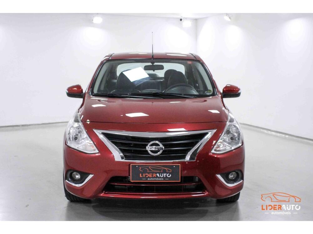 Nissan Versa