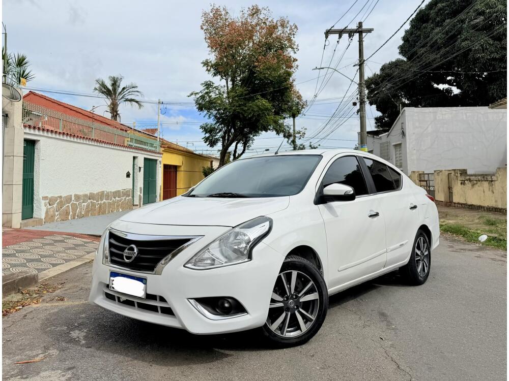 Nissan Versa