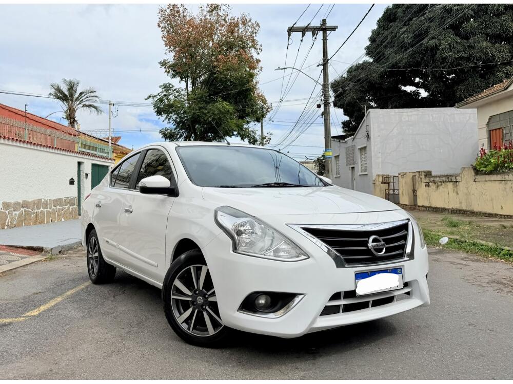Nissan Versa