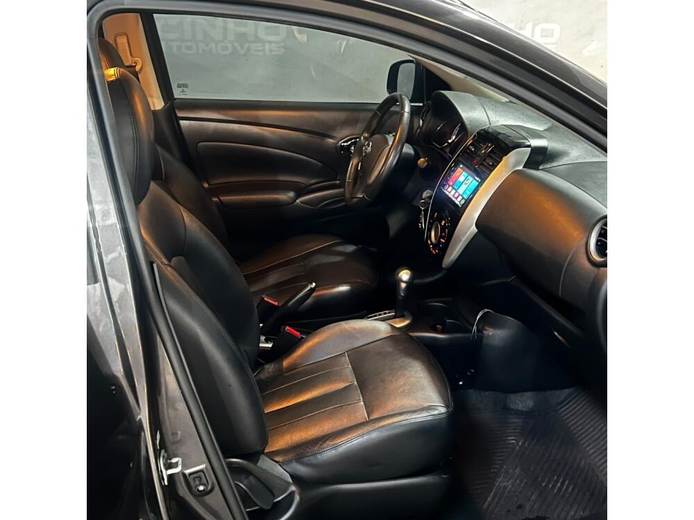 Nissan Versa
