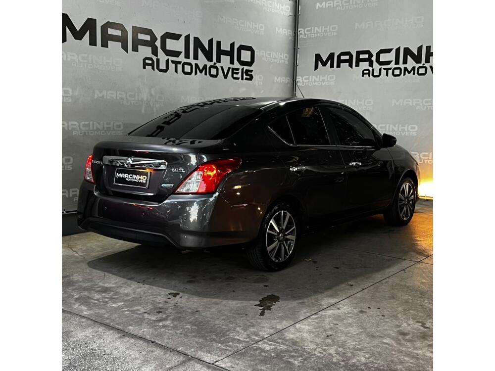 Nissan Versa