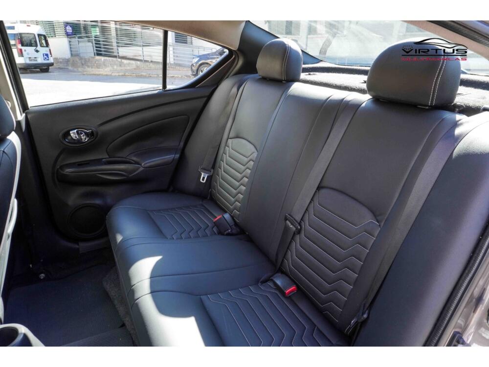 Nissan Versa