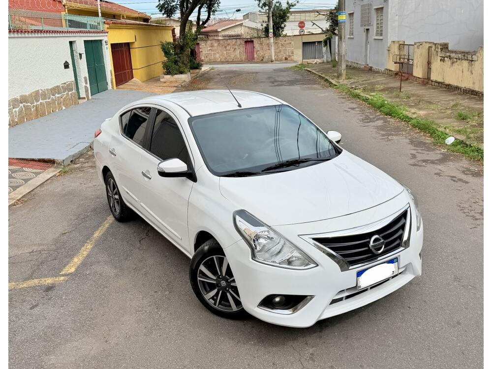 Nissan Versa