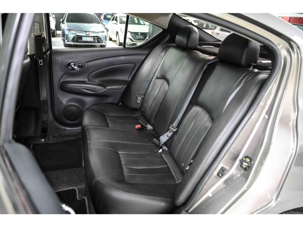 Nissan Versa