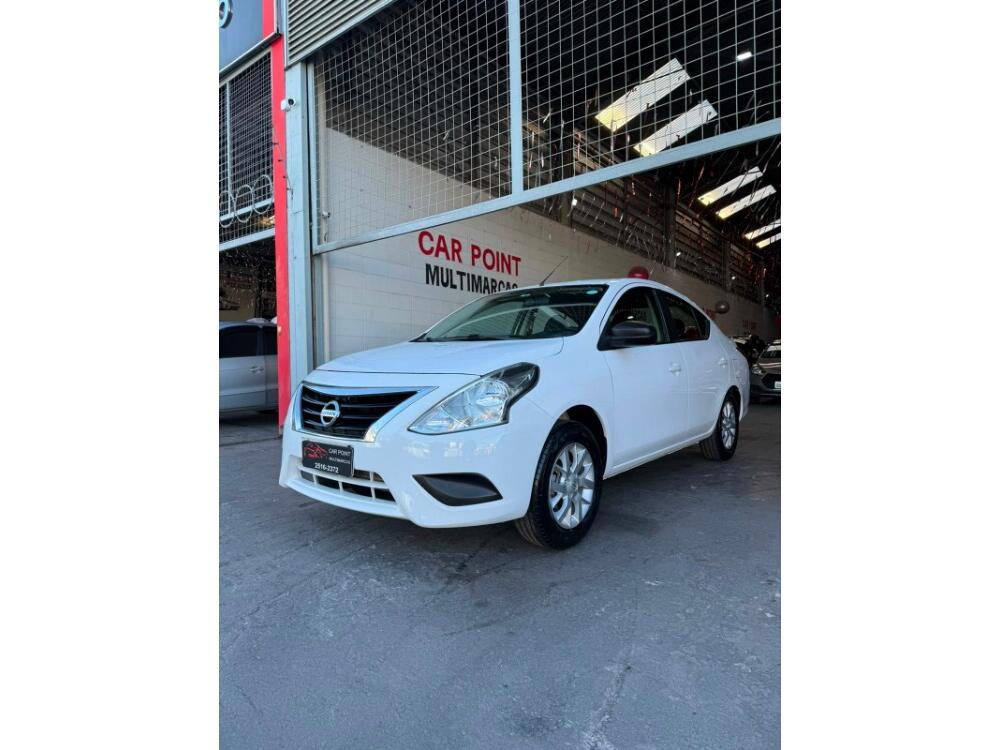 Nissan Versa