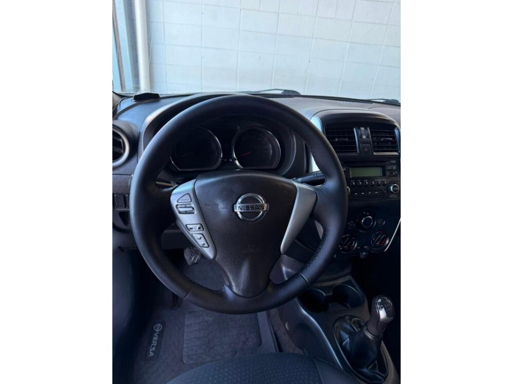 Nissan Versa