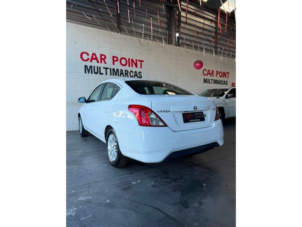 Nissan Versa