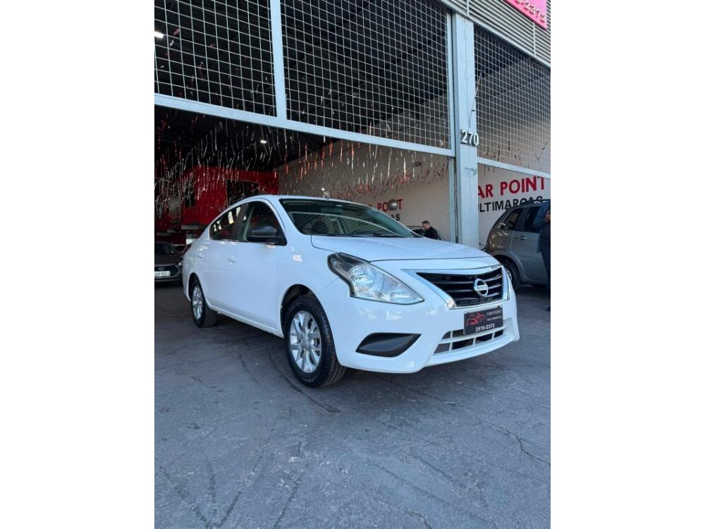 Nissan Versa