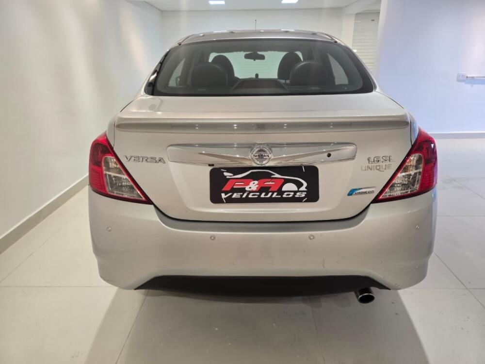 Nissan Versa