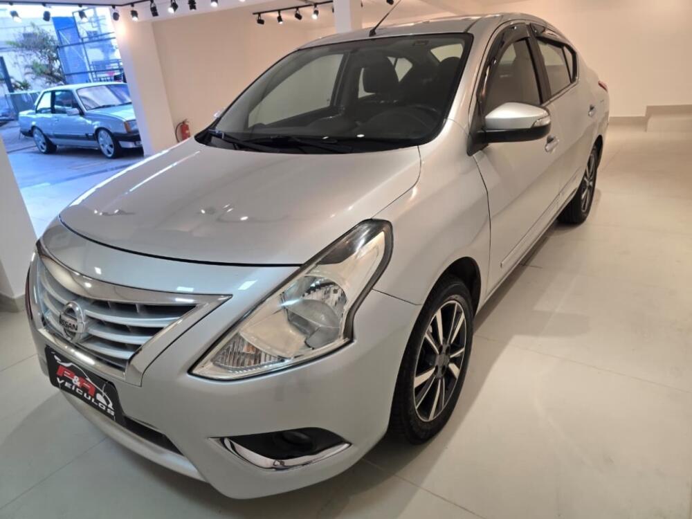 Nissan Versa