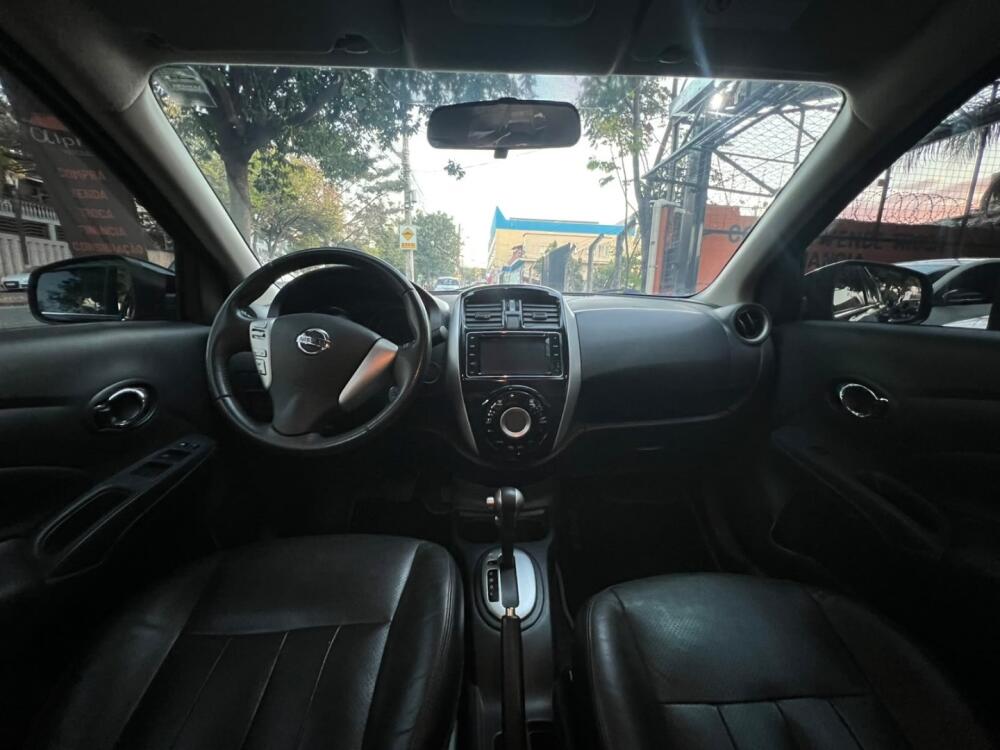 Nissan Versa