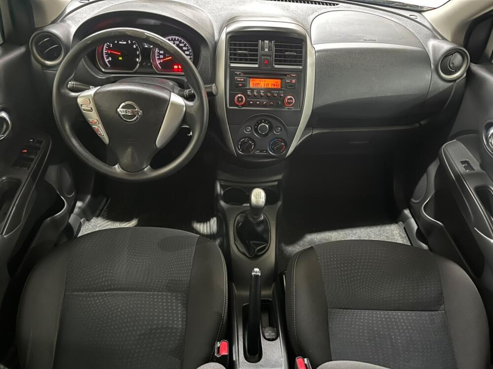 Nissan Versa