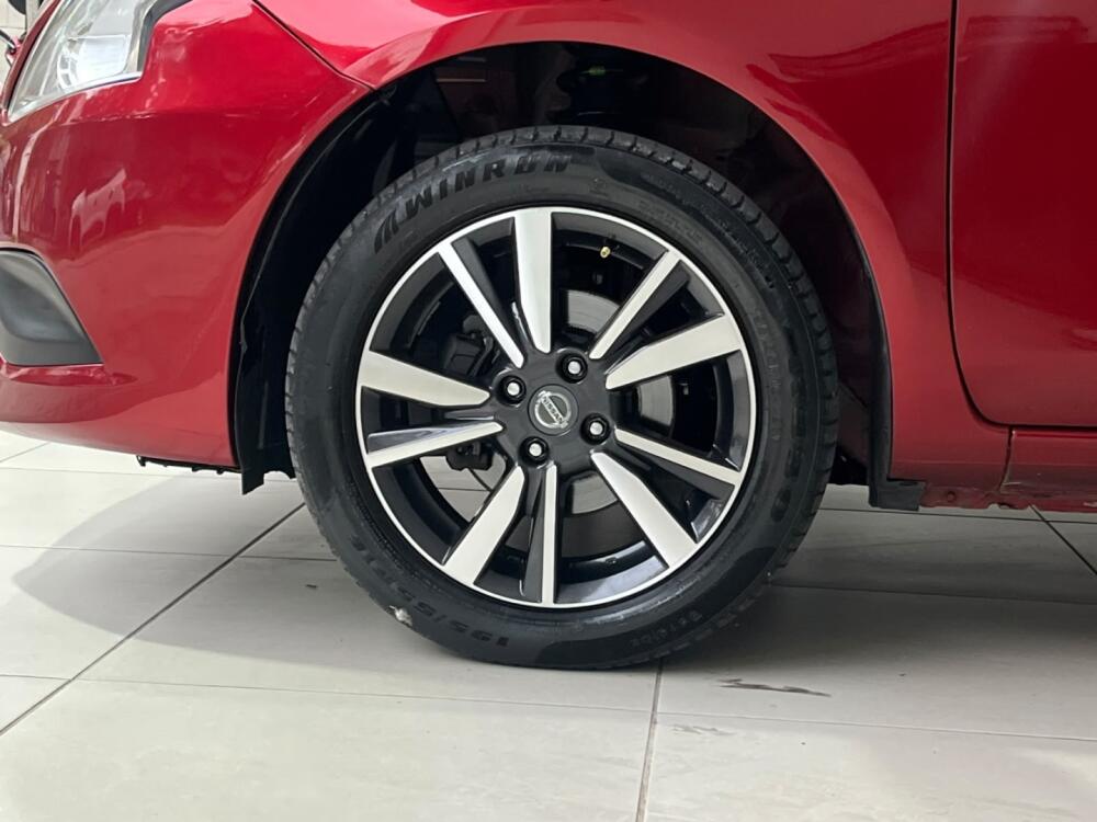 Nissan Versa