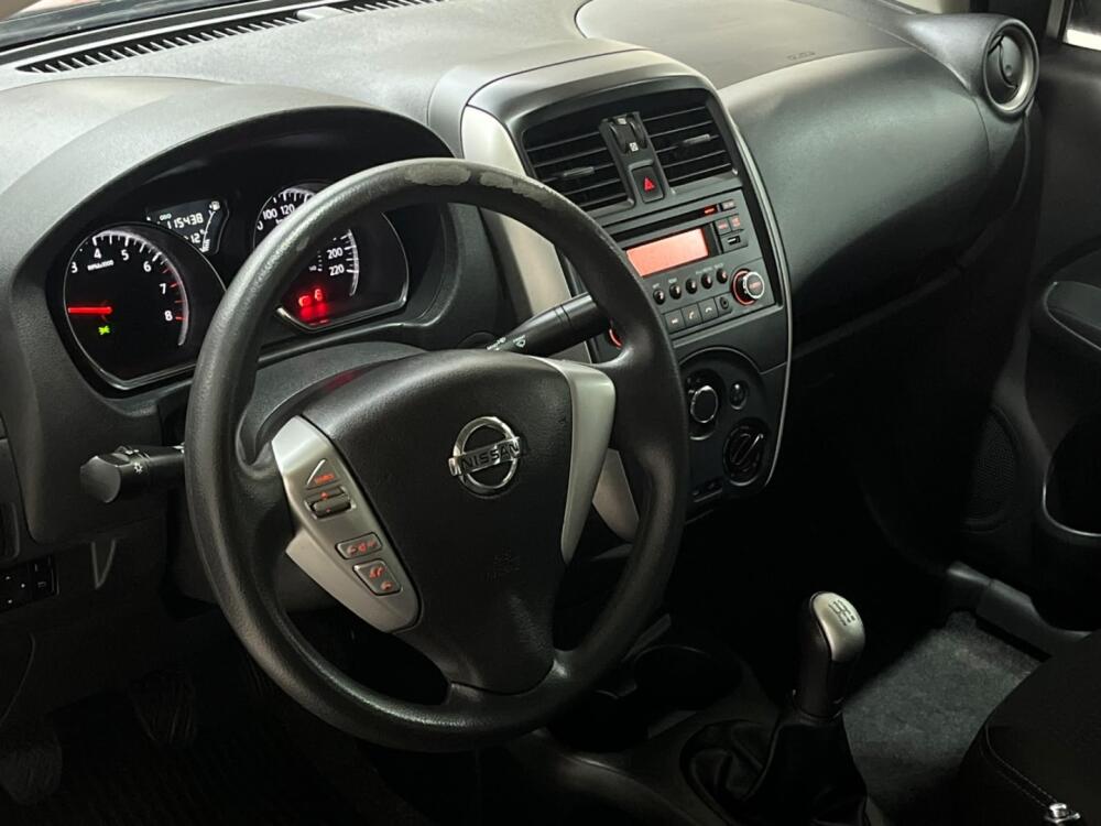 Nissan Versa