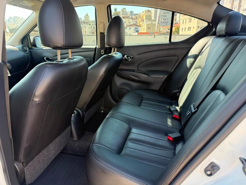 Nissan Versa