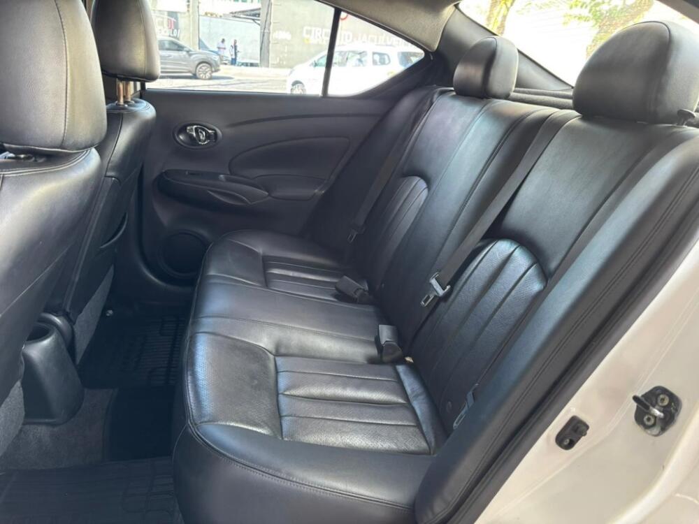 Nissan Versa