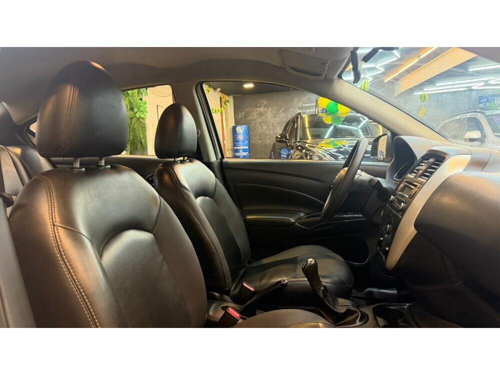 Nissan Versa