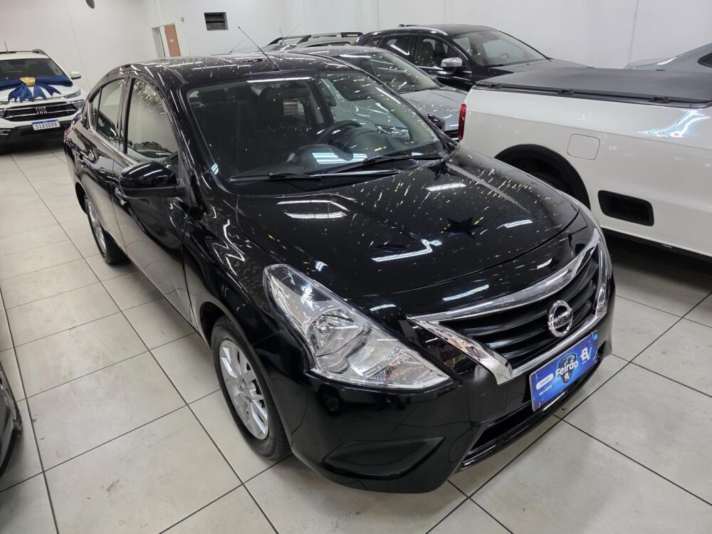 Nissan Versa