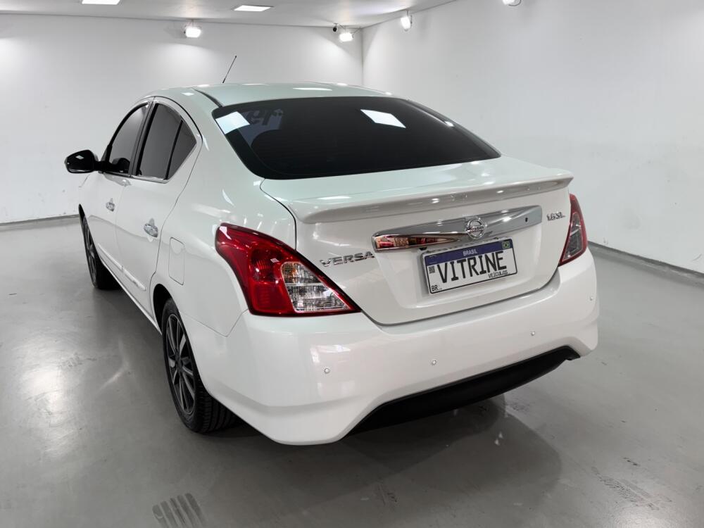Nissan Versa