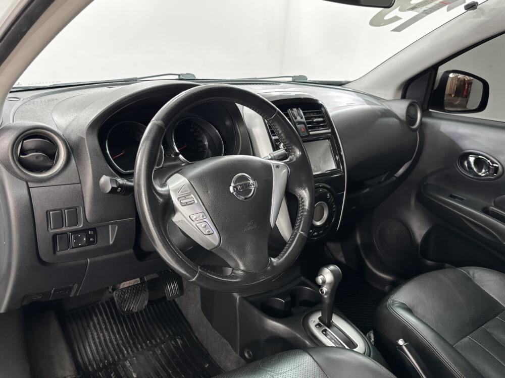 Nissan Versa