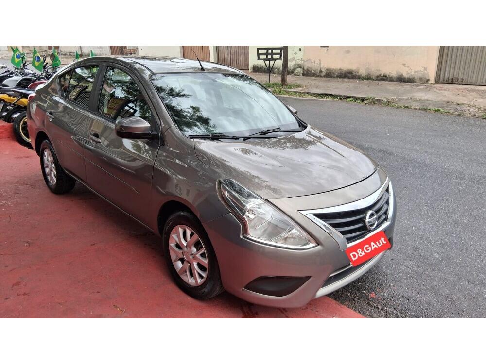 Nissan Versa
