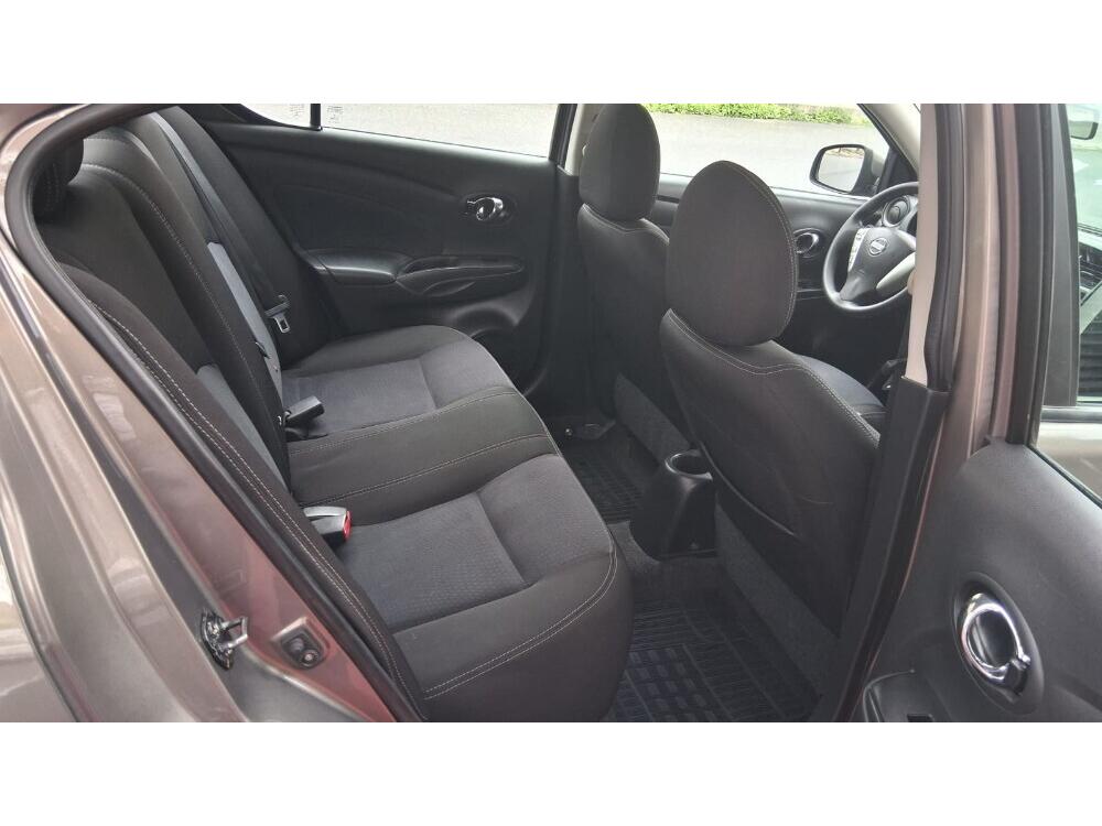 Nissan Versa