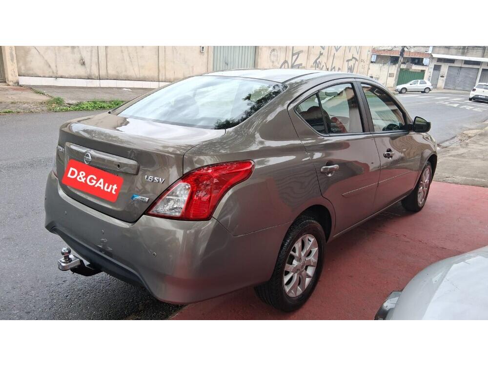 Nissan Versa