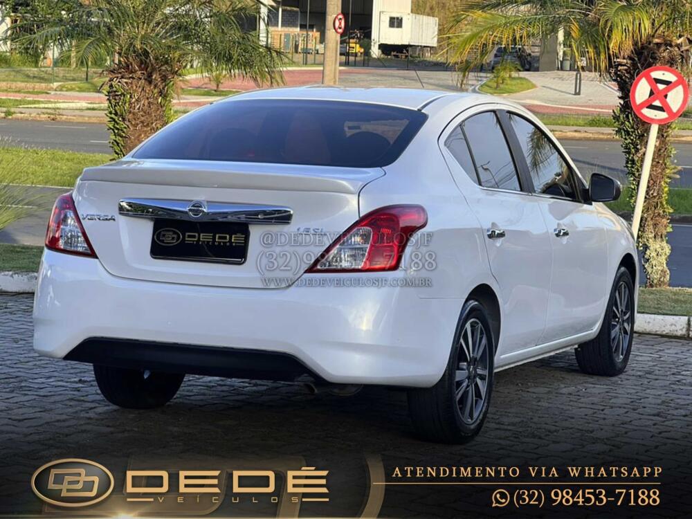 Nissan Versa